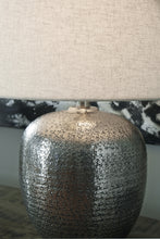 Load image into Gallery viewer, Magalie Metal Table Lamp (1/CN)
