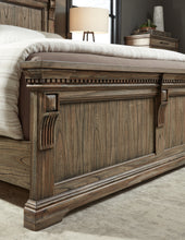 Load image into Gallery viewer, Markenburg Queen Panel Bed
