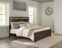 Load image into Gallery viewer, Covetown King Panel Bed with Mirrored Dresser, Chest and 2 Nightstands
