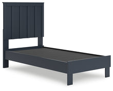 Load image into Gallery viewer, Simmenfort  Platform Bed
