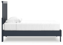 Load image into Gallery viewer, Simmenfort  Platform Bed
