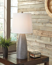 Load image into Gallery viewer, Shavontae Poly Table Lamp (2/CN)
