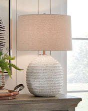 Load image into Gallery viewer, Jamon Ceramic Table Lamp (1/CN)
