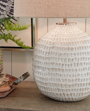 Load image into Gallery viewer, Jamon Ceramic Table Lamp (1/CN)
